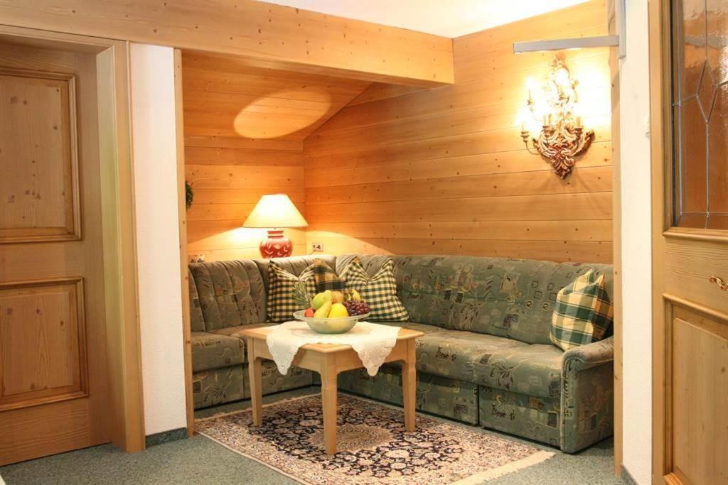 Landhaus Heidi Partenen Buitenkant foto